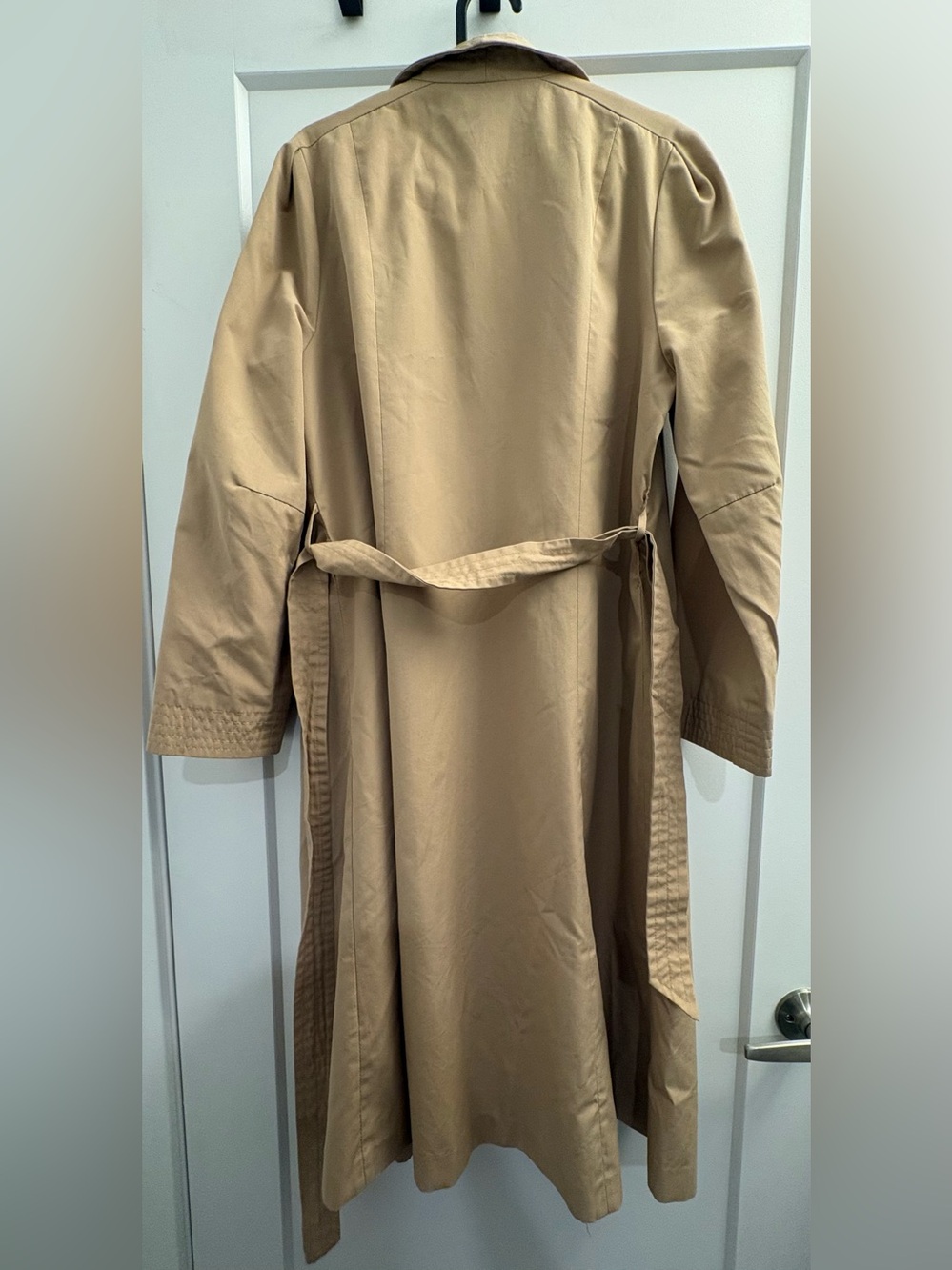 FREE Long Tan Women’s Trench Coat - Picture 2 of 5